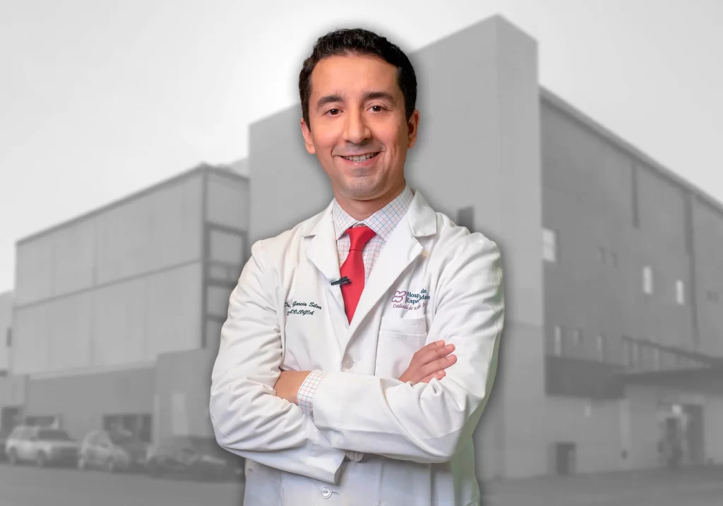 Doctor Daniel García Silva especialista dermatólogo